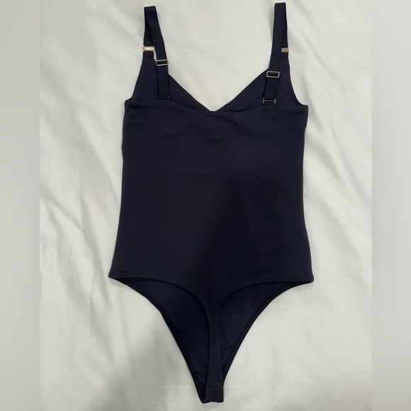 Babaton Contour Tank Top Bodysuit (Black with Gold Hardware) - Picture 2 of 2